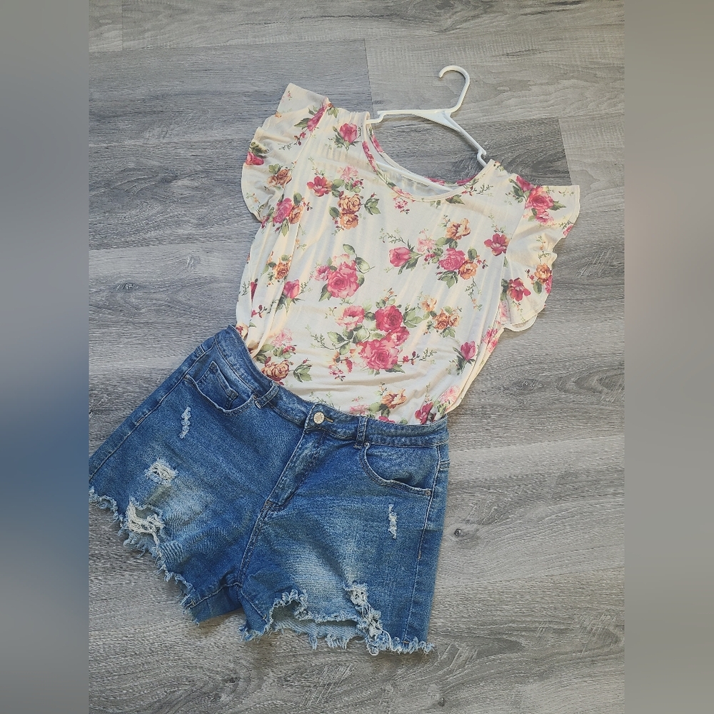 Floral top